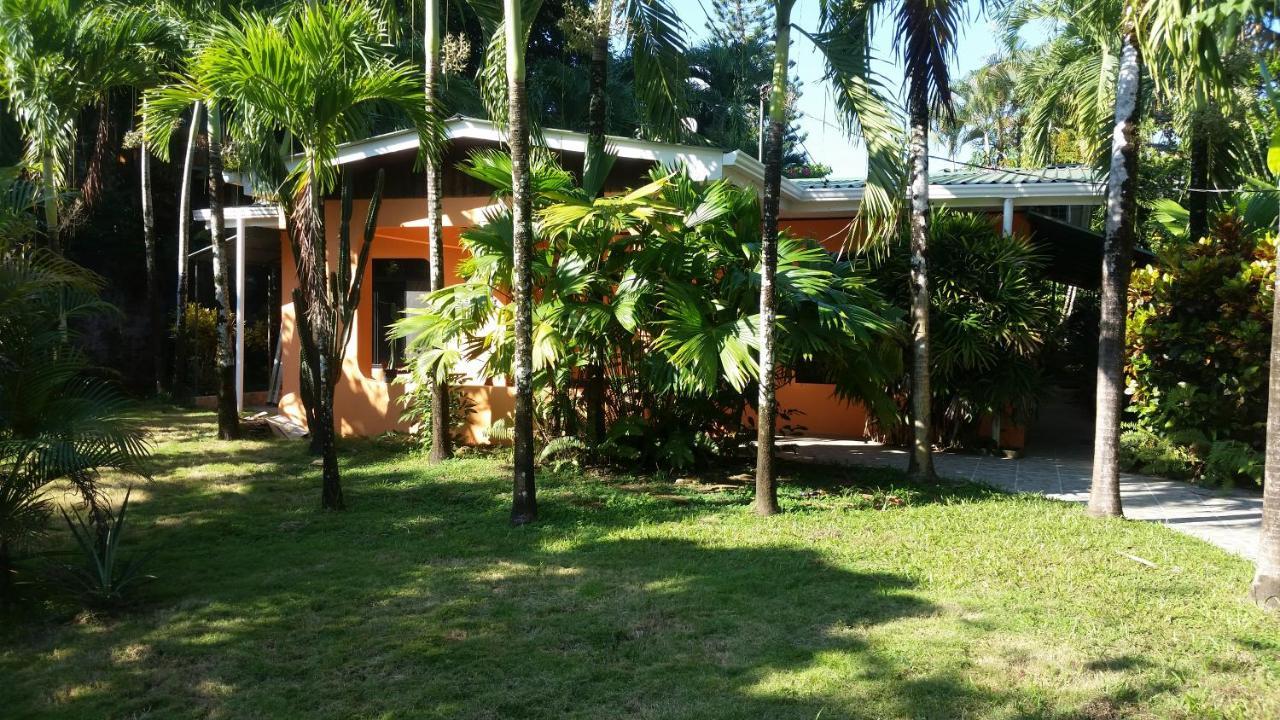 Bed and Breakfast Embassy House à Puerto Jiménez Extérieur photo